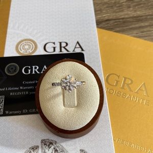2ct Certified Moissanite Diamond Ring 18GP S925 NEW
